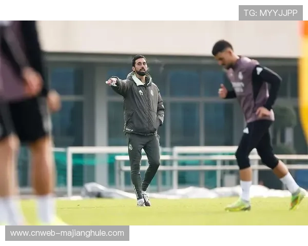 皇马过渡主帅阿韦洛亚面临考验，每一场比赛都是严格检验